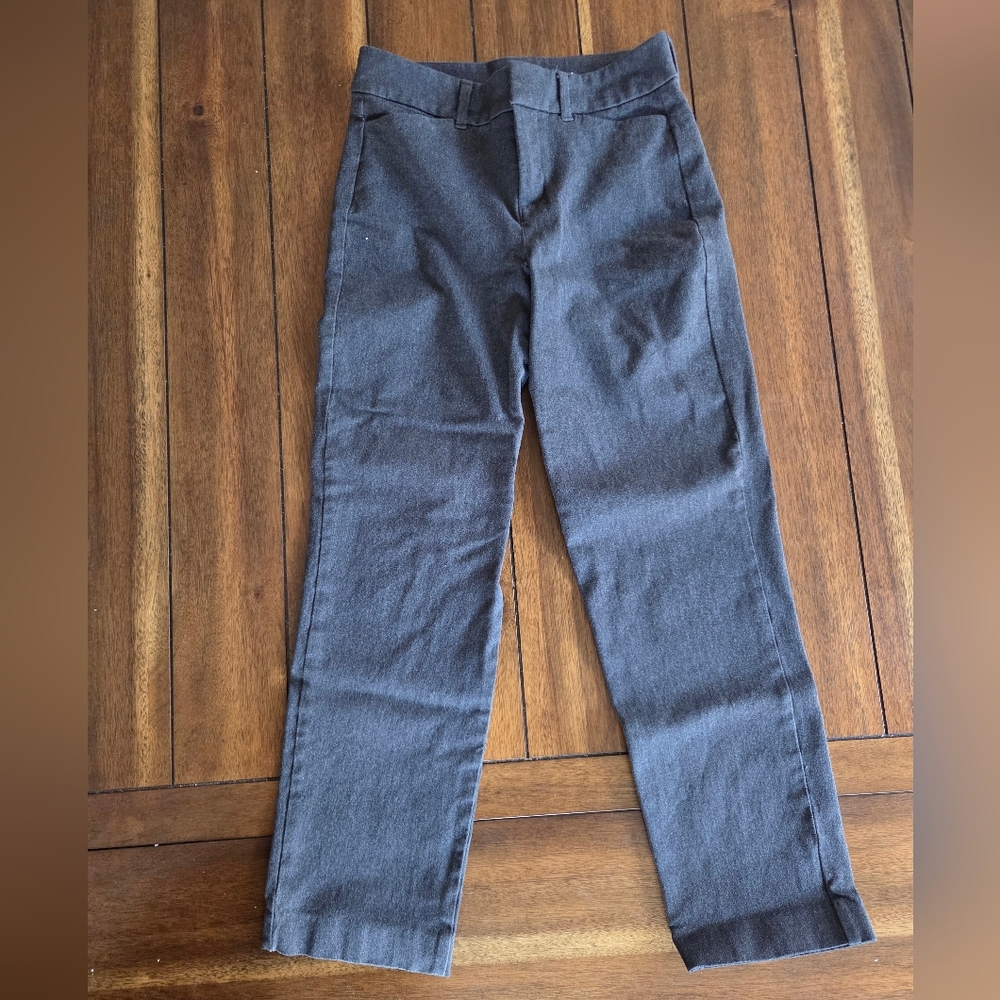 Old Navy Charcoal High-Rise Pixie Pants Size Zero With Pockets